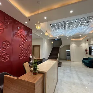 3* Hotel Satsang Grand